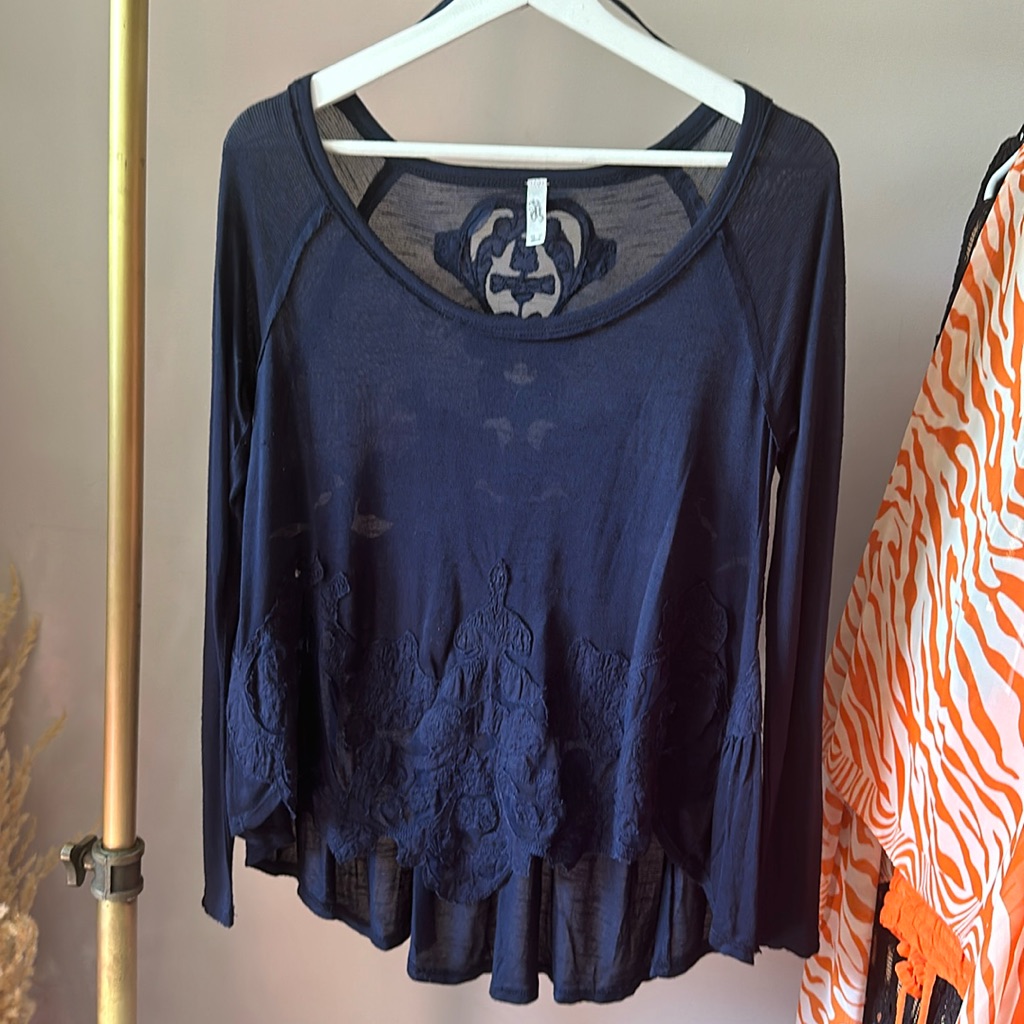 Free People Navy Flowy Applique Long Sleeve Blouse Size Xs